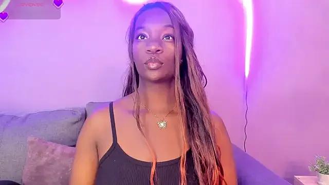 Freechat lanna_bx on StripChat