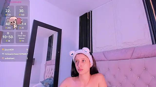 Freechat laurem-paulette on StripChat