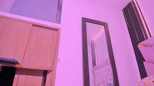 Freechat laurem-paulette on StripChat