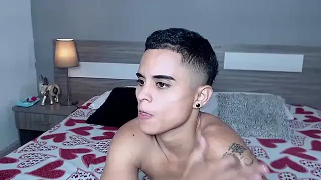 Liiamthompson on StripChat 