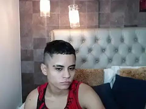 Liiamthompson on StripChat 