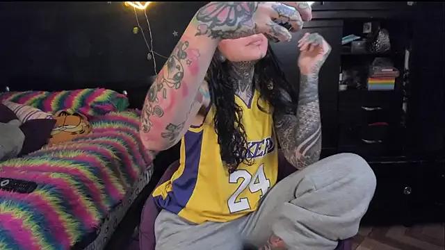 Lilmarieee on StripChat 