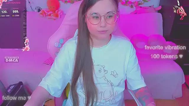 Lolisuccub on StripChat 