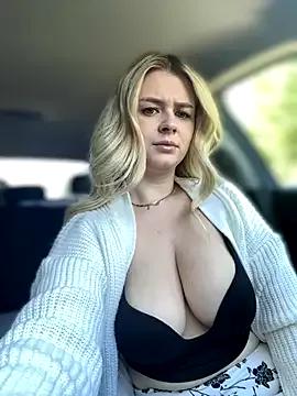 Love_Bri on StripChat