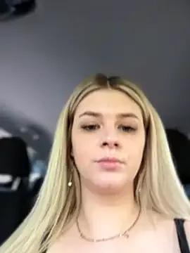 Love_Bri on StripChat