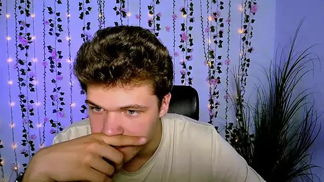 Freechat lucas_long_ on StripChat