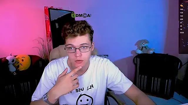 Freechat lucas_long_ on StripChat