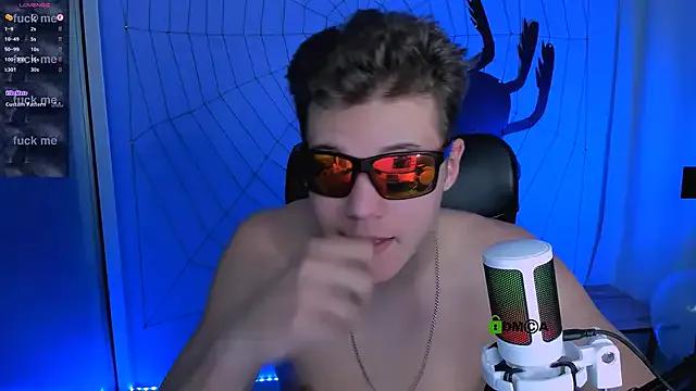 Freechat lucas_long_ on StripChat