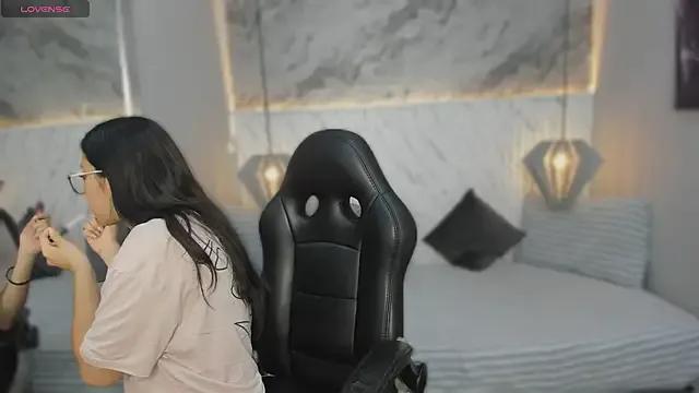 lucelly_15 — RUB MY ASSHOLE IN DOGGY 