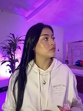 Freechat lucianaroy on StripChat