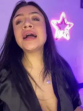 Freechat lucianaroy on StripChat