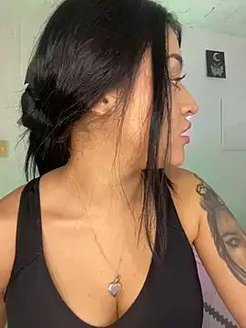 Freechat lucianaroy on StripChat