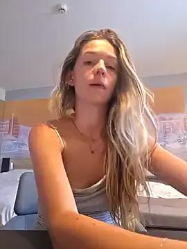 Freechat lucie_mehott on StripChat