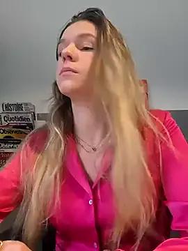 Freechat lucie_mehott on StripChat