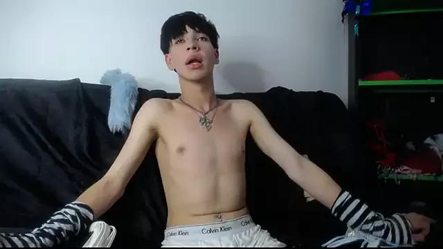 Freechat lucky_stricke on StripChat