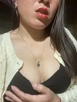 StripChat Luna-ass is Freechat Luna-ass — I am a poor girl.please