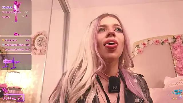 maddisonblush on StripChat 