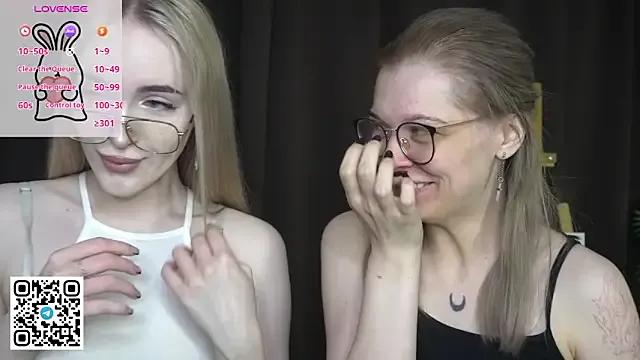 MaeEversley on StripChat 