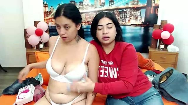 Freechat MaloryAndLuna on StripChat