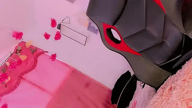 Freechat Mariana-ofc on StripChat