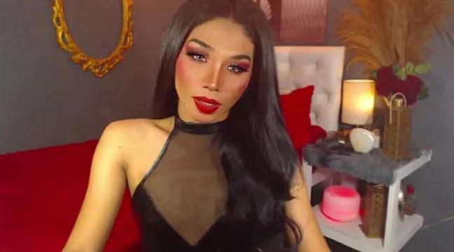 MaxxineMorenaTs on StripChat 