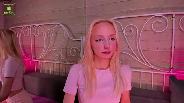 Freechat maya_snow on StripChat