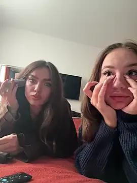 MayaGlow on StripChat