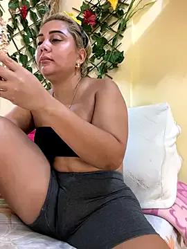 Freechat maymercy on StripChat