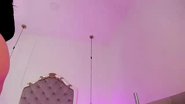 Megan_Leal1 on StripChat