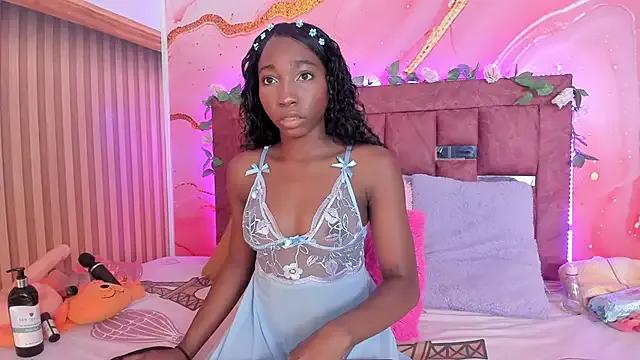 melody_paris on StripChat