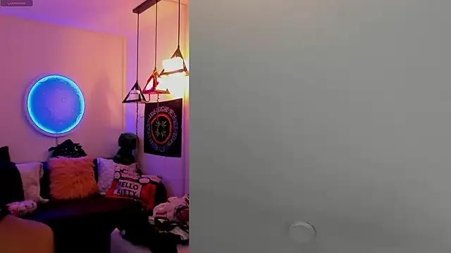 Freechat meow_mota on StripChat