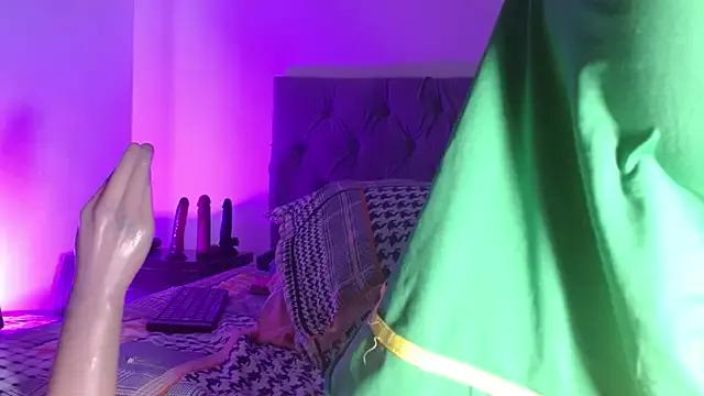 mia-luna-x — 4 fingers inside ass gape spread