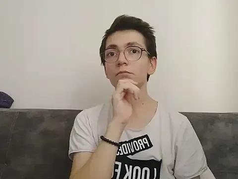 Freechat minikkdunyam on StripChat