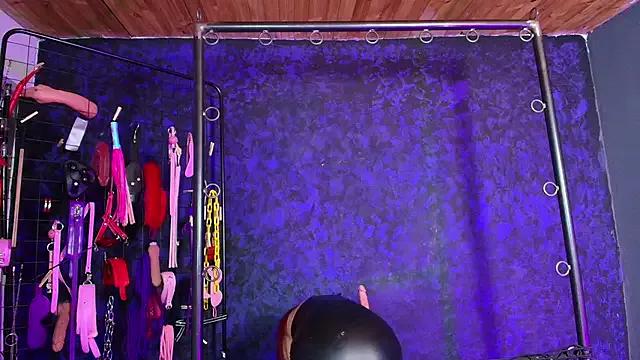 Misstresss_aurora_bdsm on StripChat 