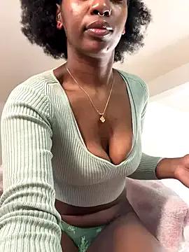 Freechat mochamimi on StripChat