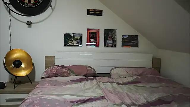 Freechat Moistdevil on StripChat