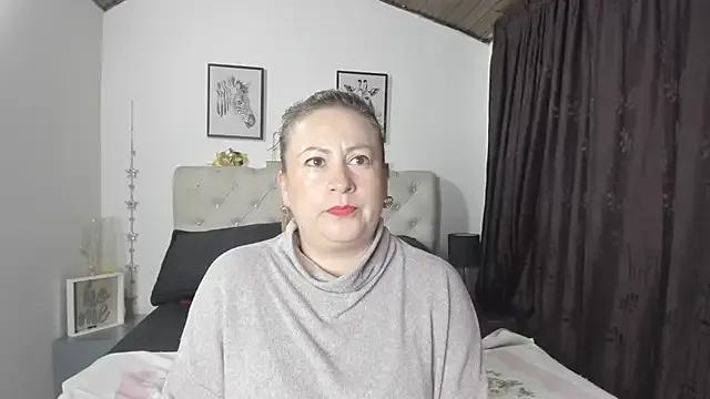 Freechat MonyCassius on StripChat