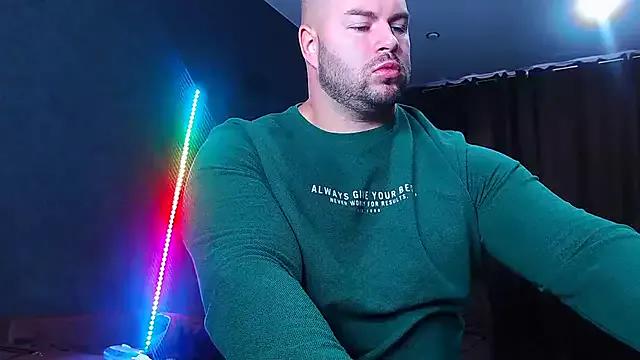 Freechat muscularjohnforuX on StripChat