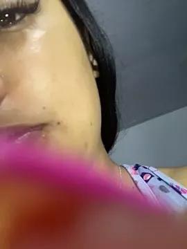 Nattasha_Brown on StripChat 