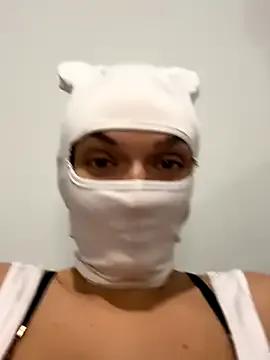 Nikki_Hoee — Strip tease top less et string 