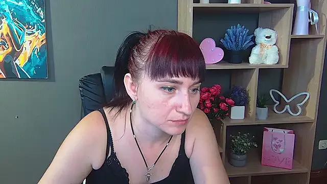 NinaFlawlees on StripChat 