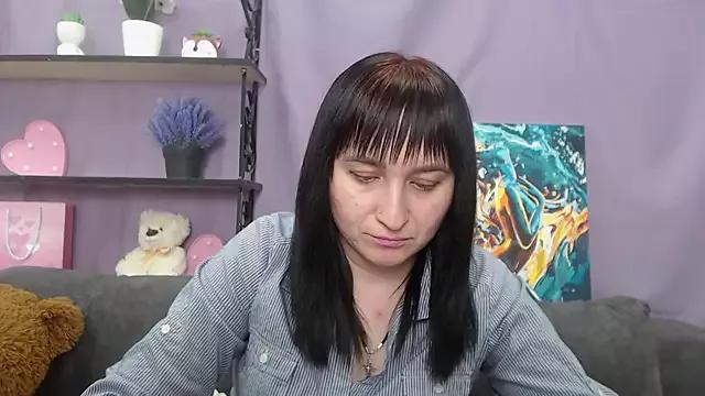 NinaFlawlees on StripChat 