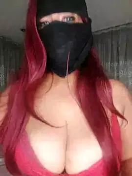 Nisreenn on StripChat