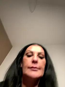 Nola_Luxx-offiziell — Blowjob spit on boobs