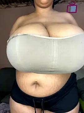 NonoGotBoobies on StripChat 