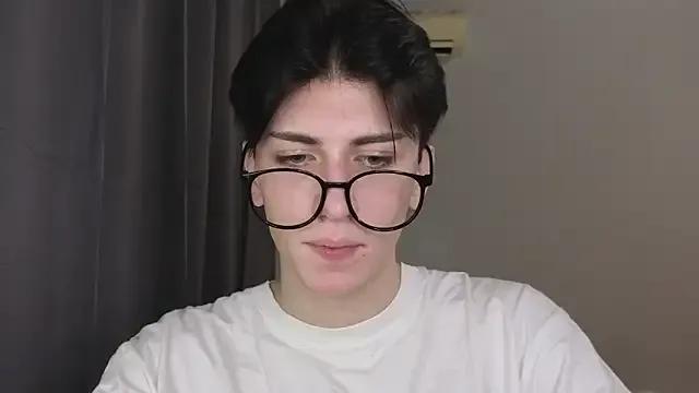 Oliver_star_boy_ — Freechat on StripChat