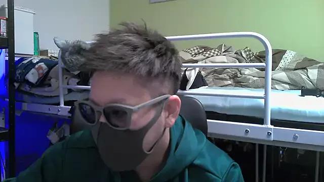 Freechat Owl1216 on StripChat