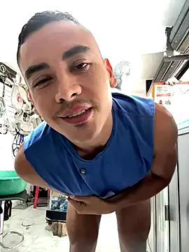 Paul22cm- — open my big ass in front of the camera