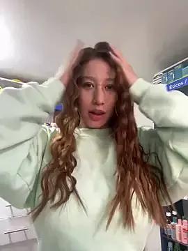 Freechat roouse on StripChat