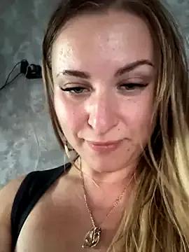 RuslanaXX on StripChat